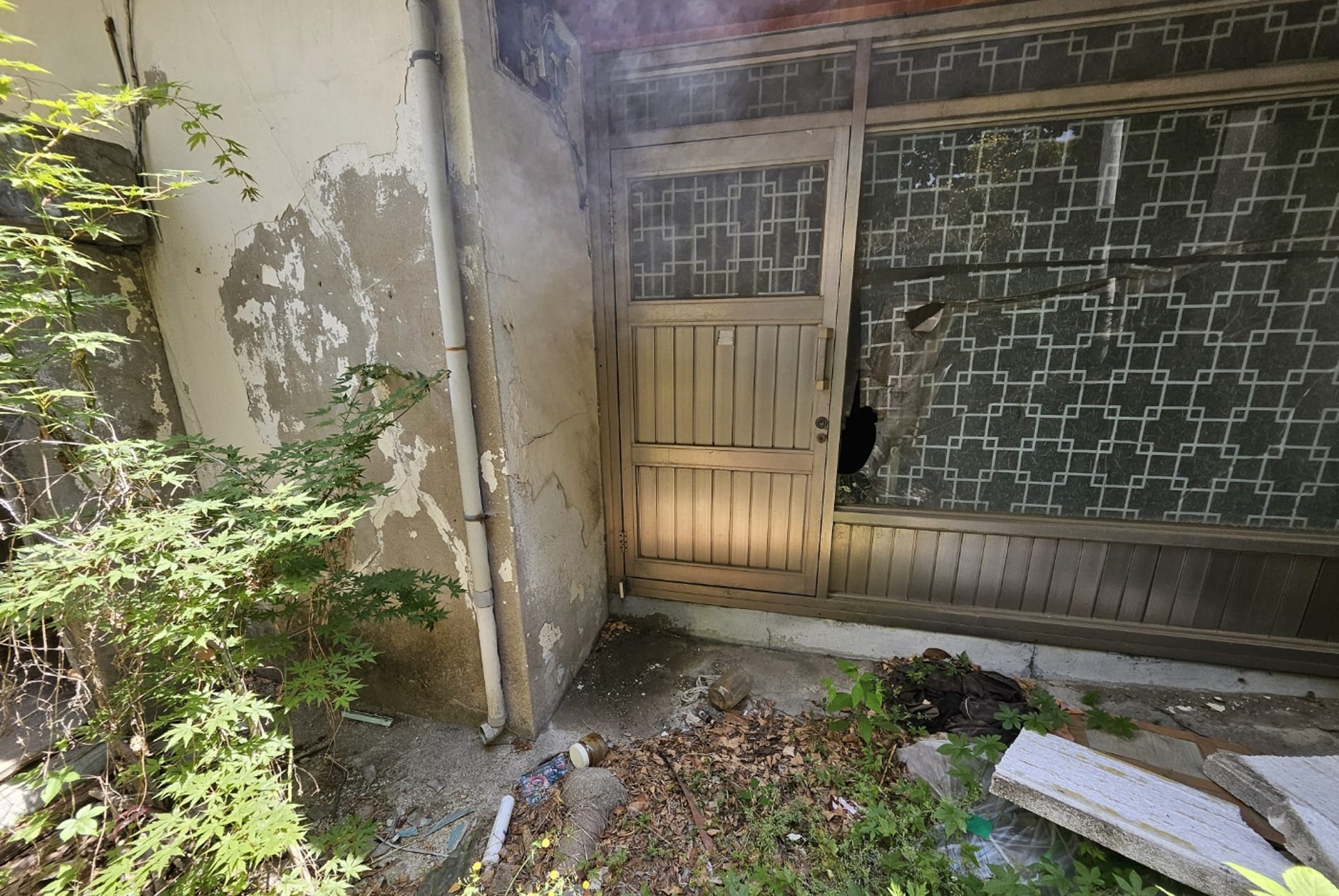 Detached house located near Sadong Elementary School, west side — image 3