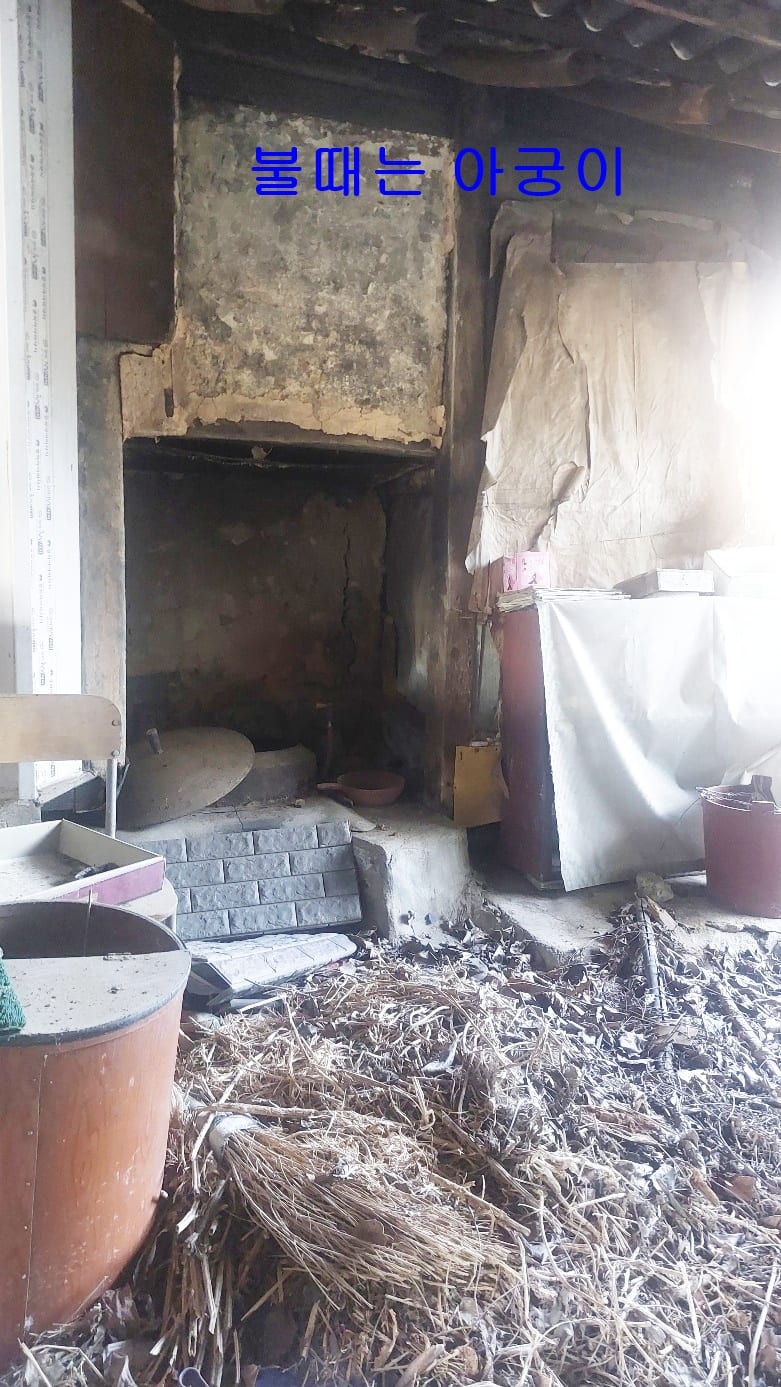 Old house located within the village — image 4