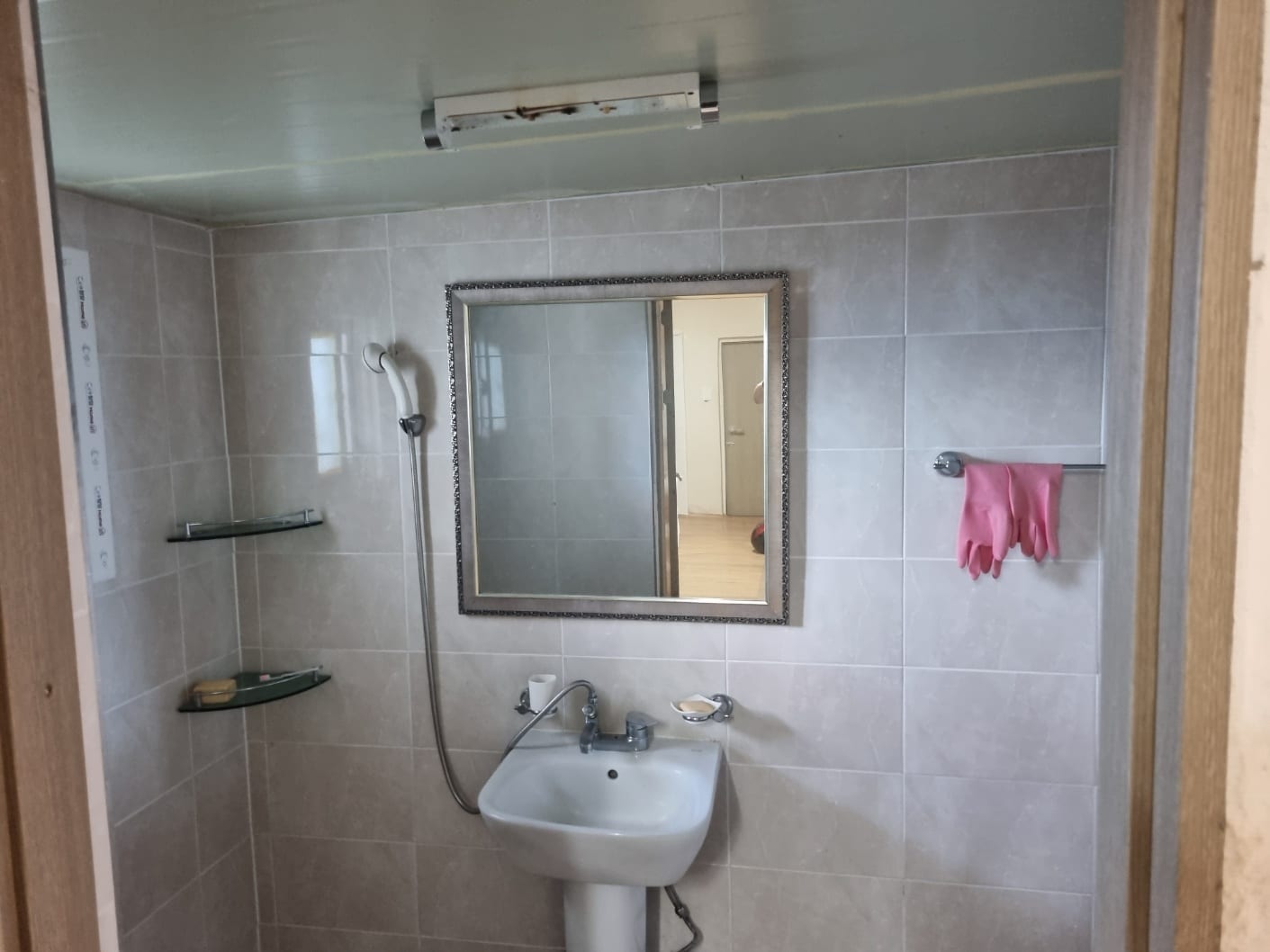 House — image 2
