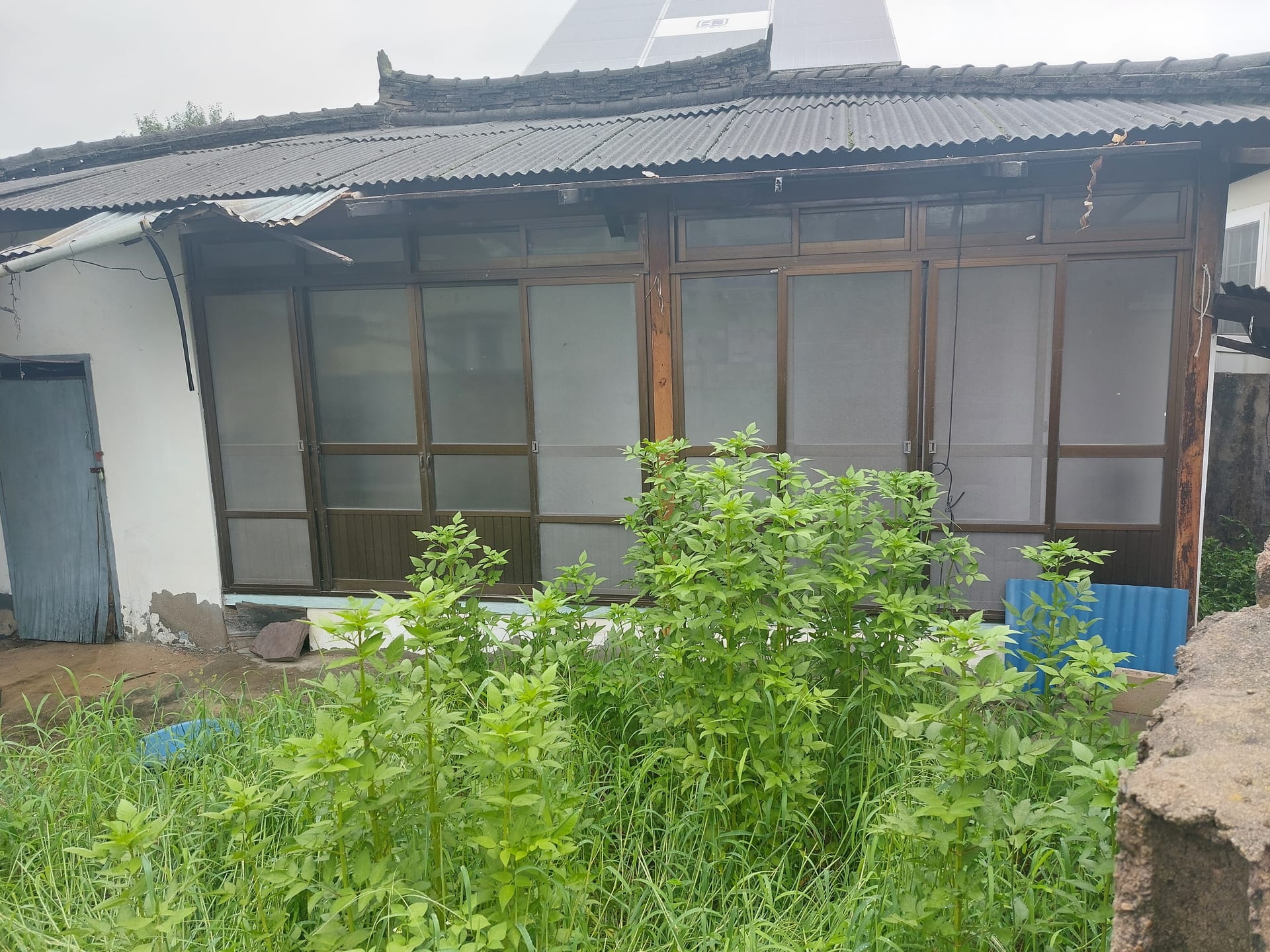 Old house for sale in Uiryeong-eup