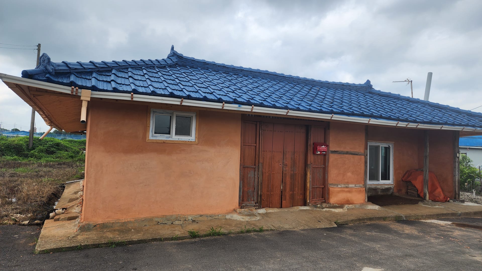 Farmhouse and Land for Sale in Osan-ri, Sinam-myeon