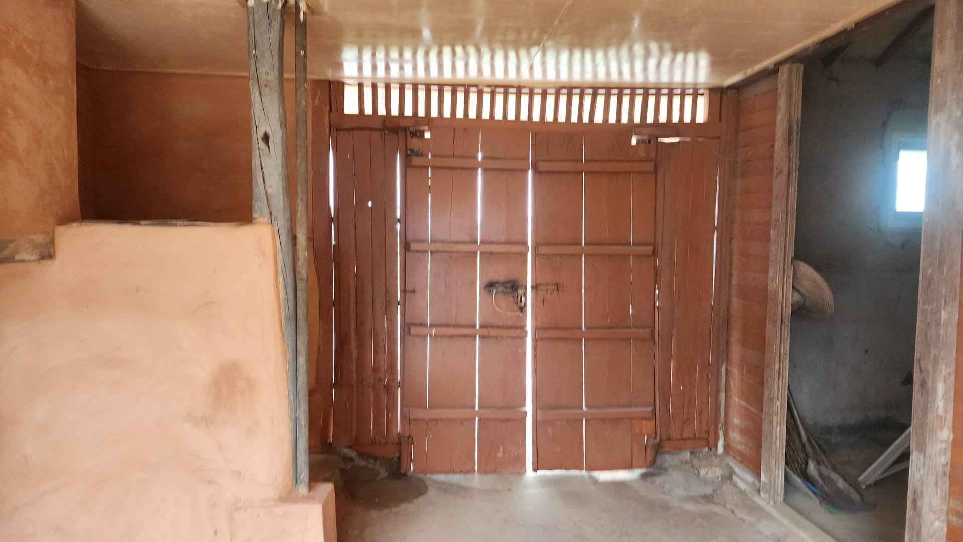 Farmhouse and Land for Sale in Osan-ri, Sinam-myeon — image 5
