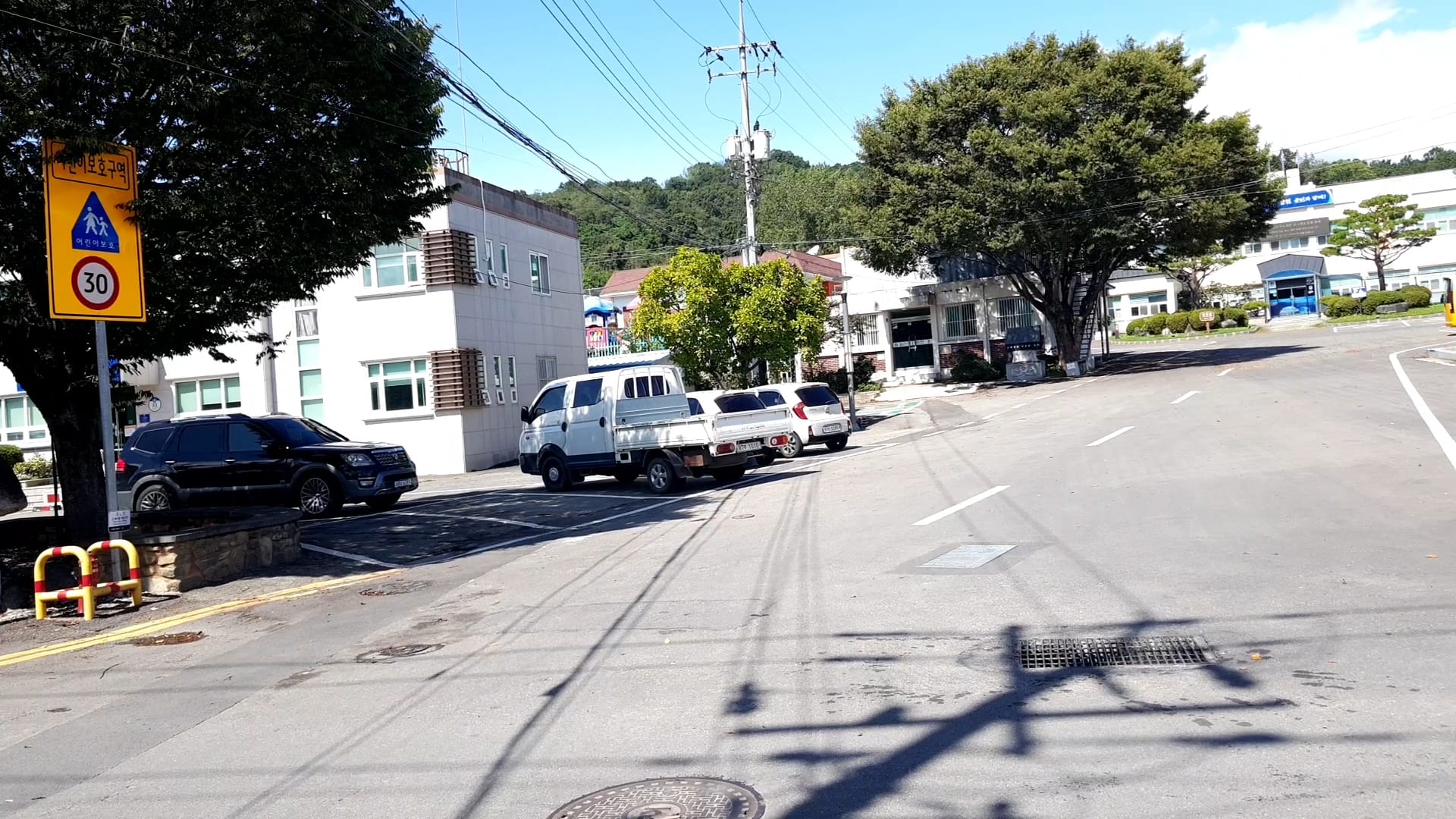 Detached house for sale in the general commercial district in the township center