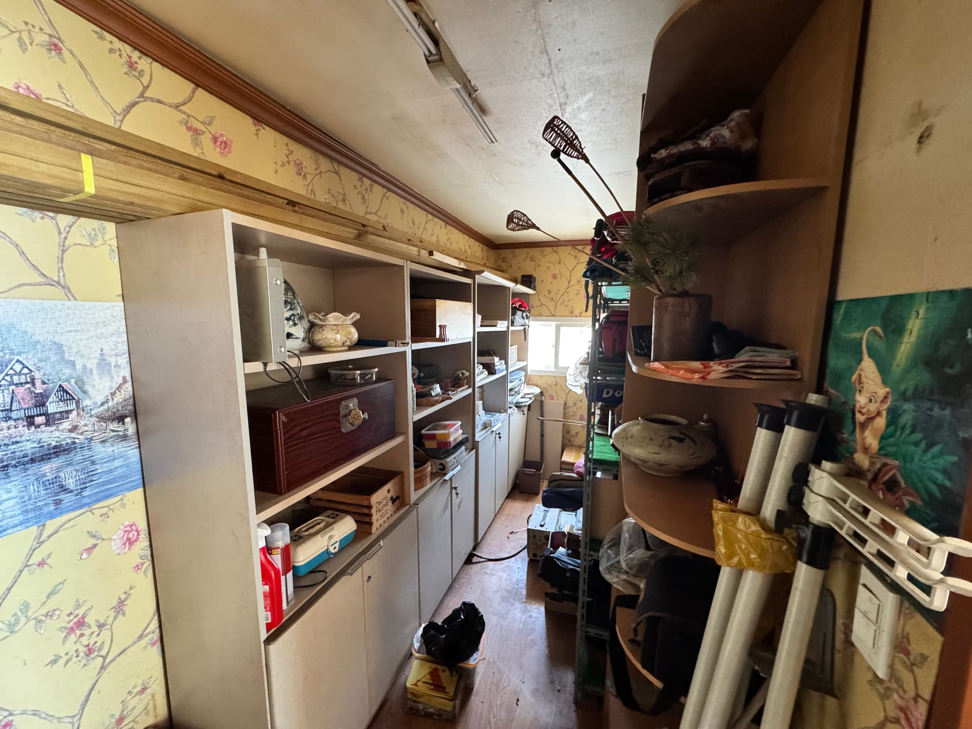 Detached house with plenty of sunlight — image 2