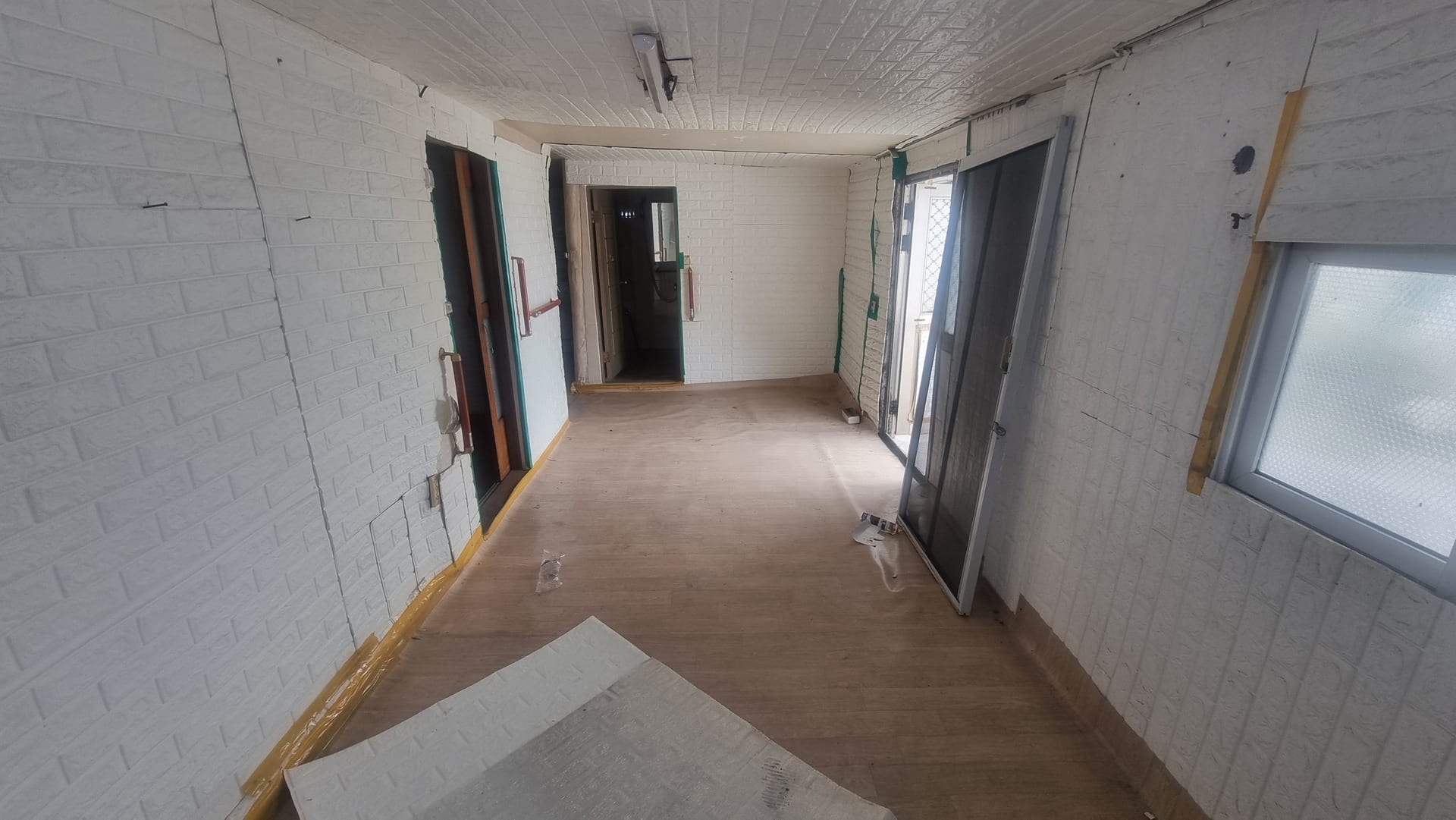 Low-cost detached monthly rental with versatile use — image 3