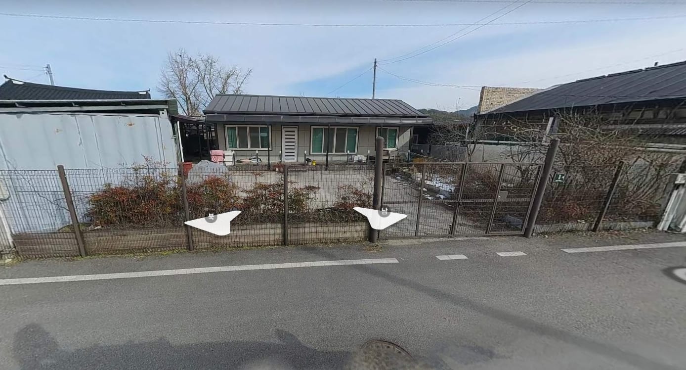 Country house for sale close to Gwangju with convenient public transport