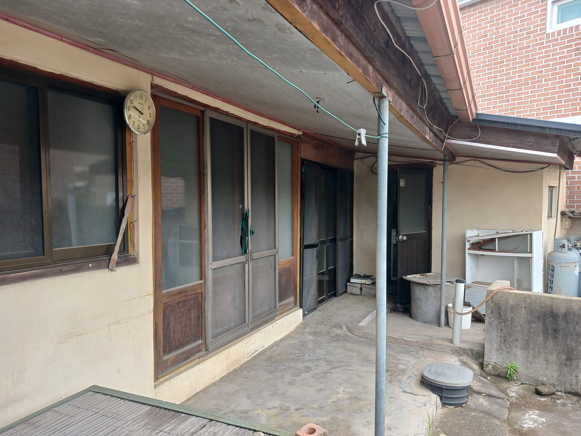 Detached house — image 8