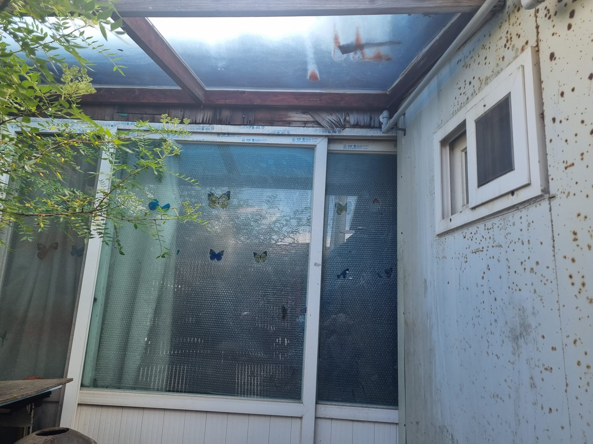 Small detached house requiring full renovation~^^