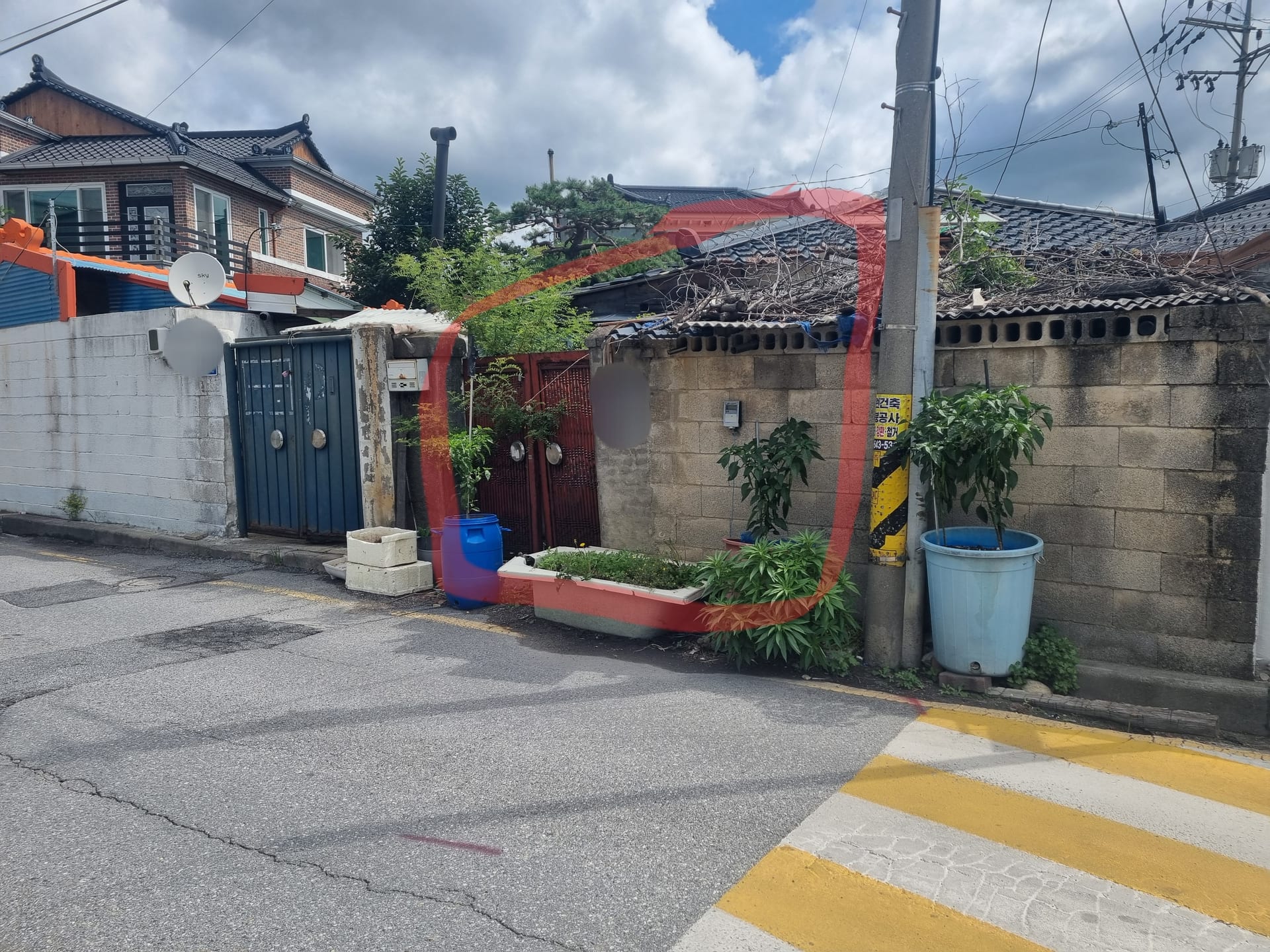Small detached house requiring full renovation~^^ — image 3