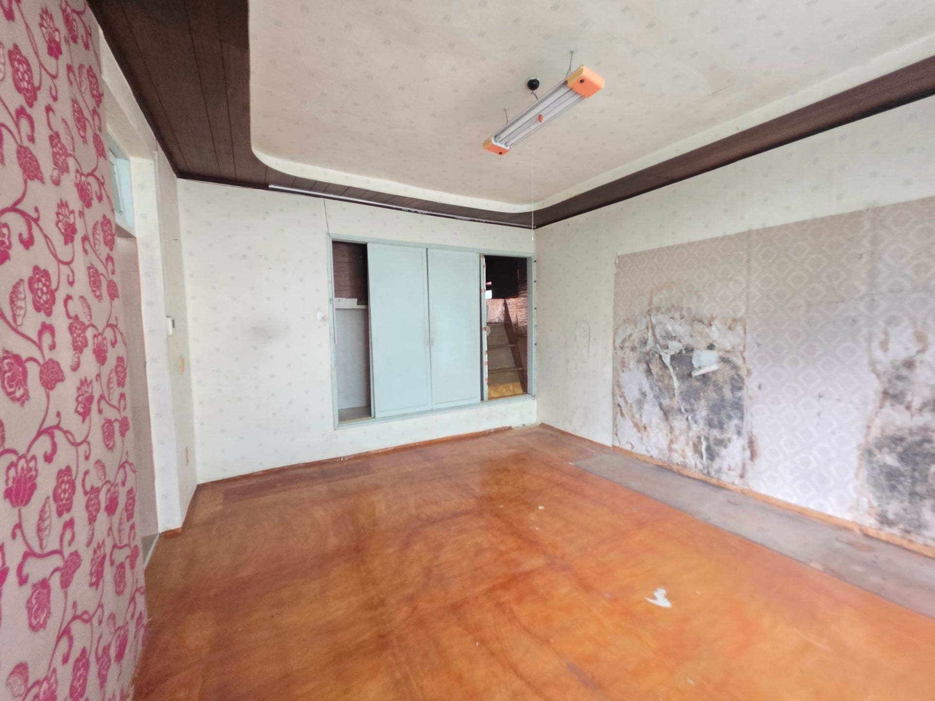 Great location, only asking for land price — image 5
