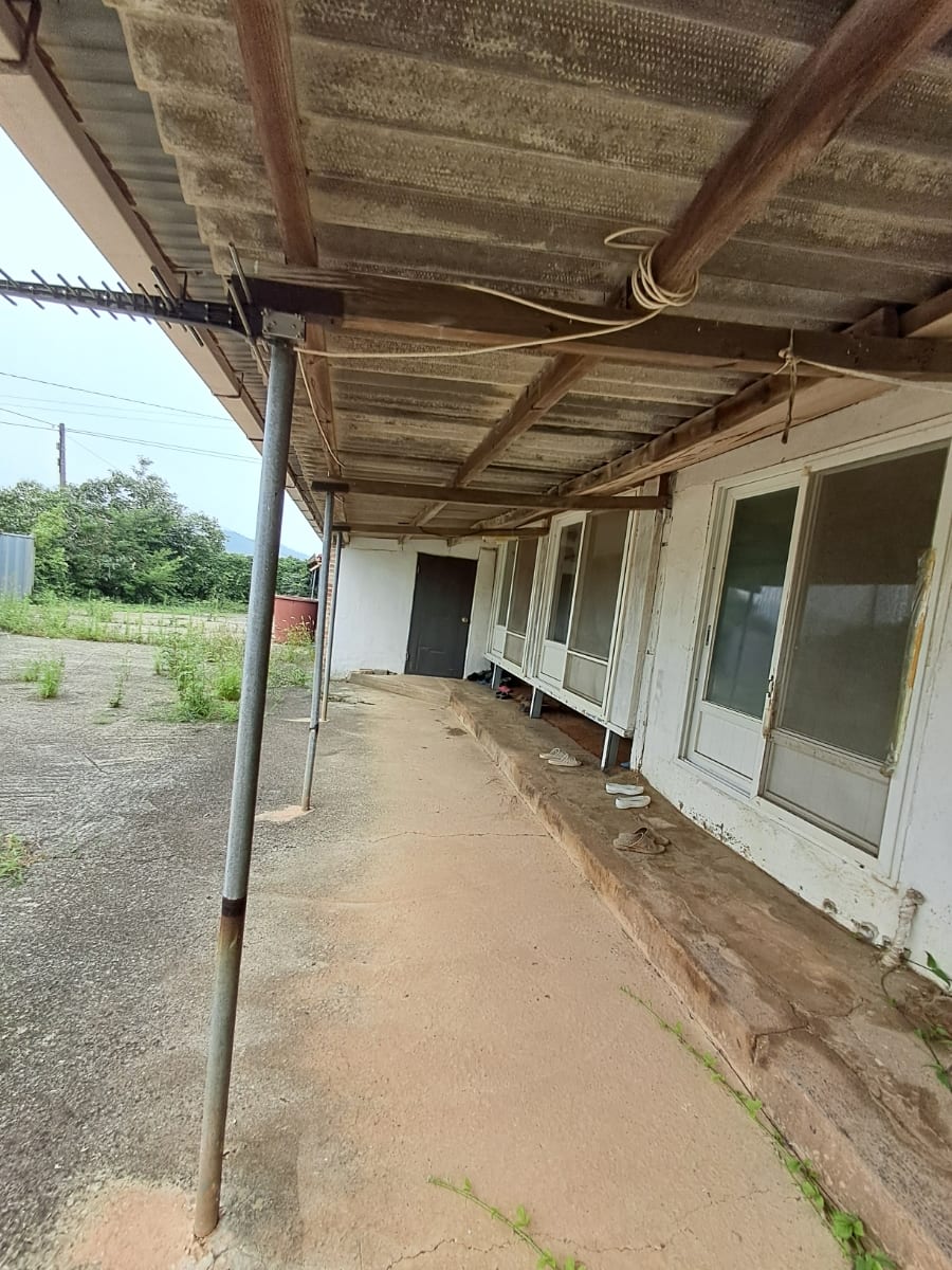 Masan-myeon Yongjeon-ri Farmhouse